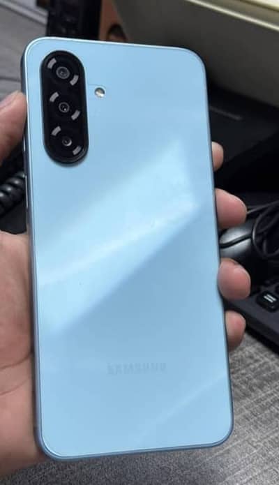 Samsung A17 8/256