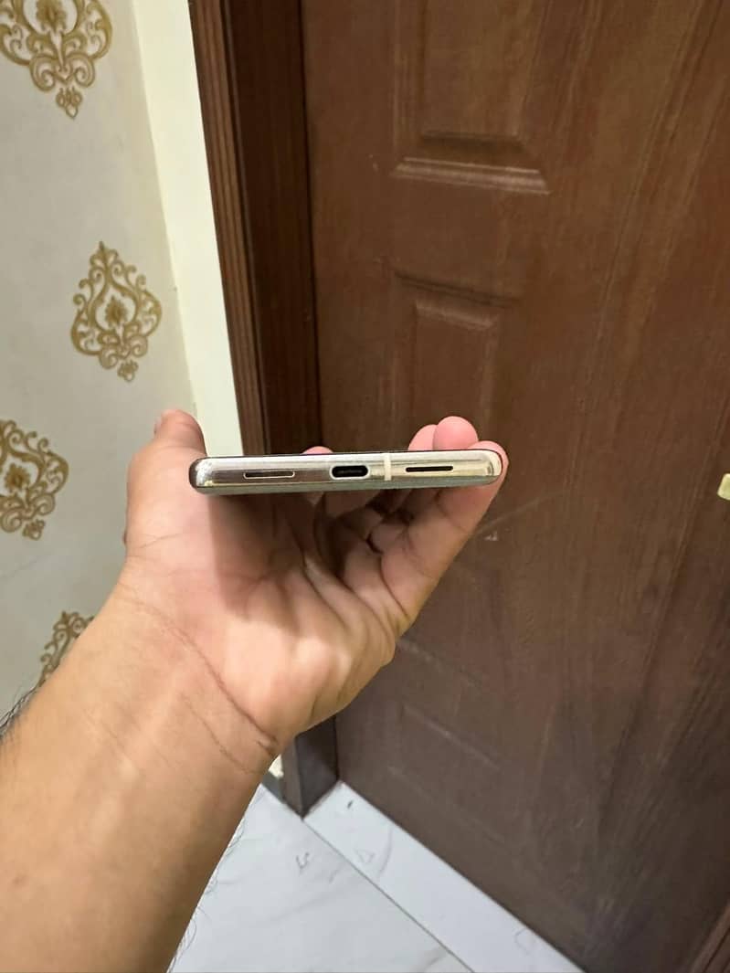 Google Pixel 7 Pro 4