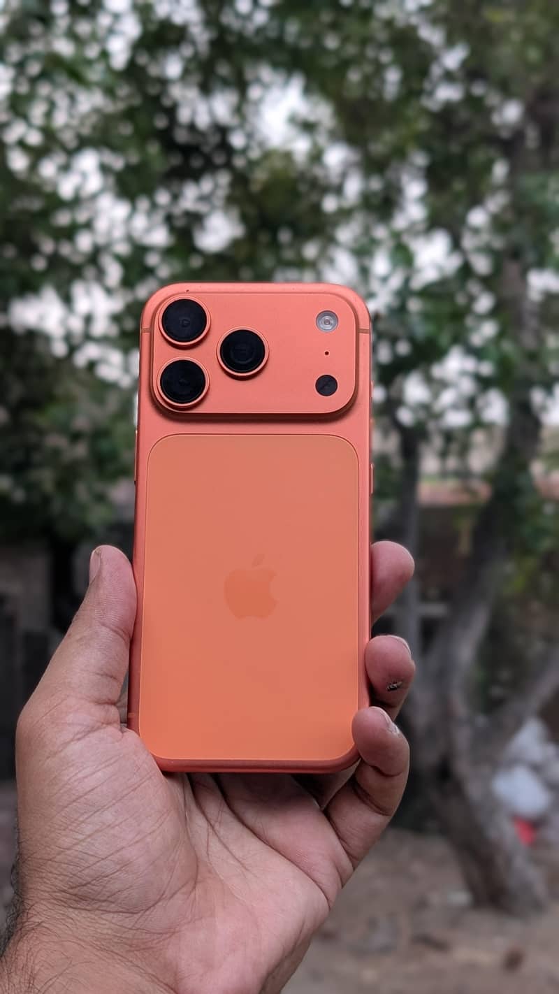 Apple iPhone 17 Pro 8