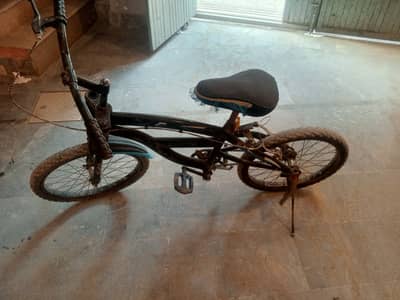 Kids cycle in running condition