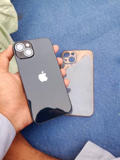 Apple iPhone 13
