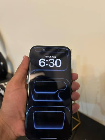 iPhone 17 Pro just system active