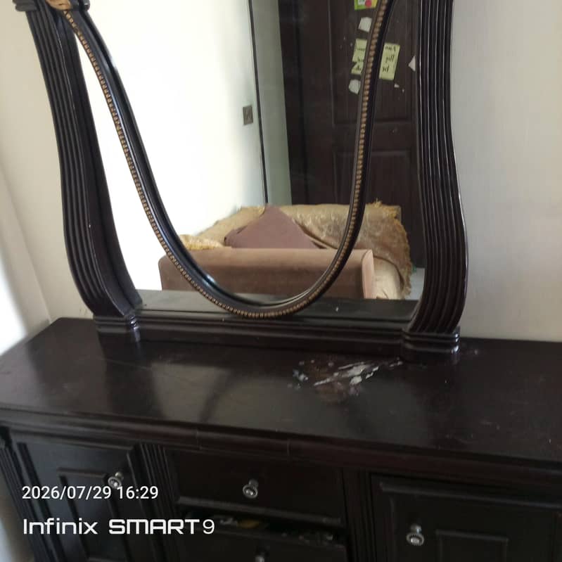 dressing table 2