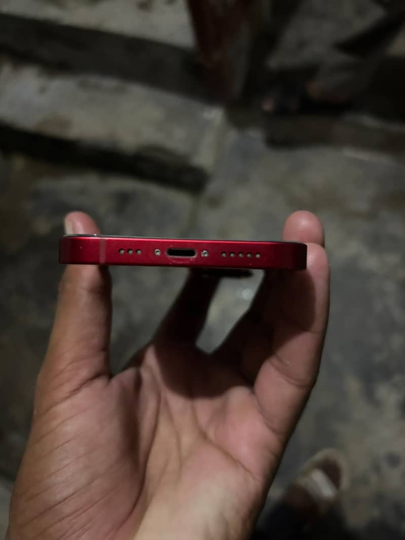 Apple iPhone 13 3