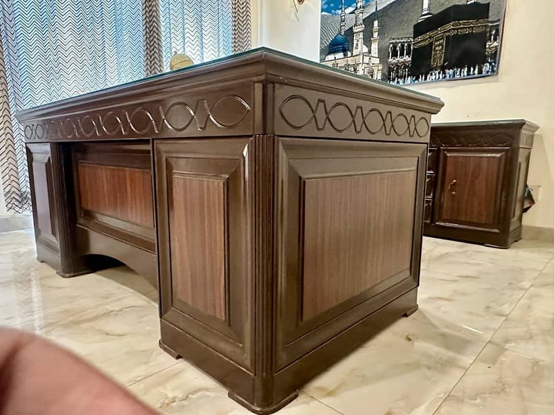 Executive Office Table complete Set 4