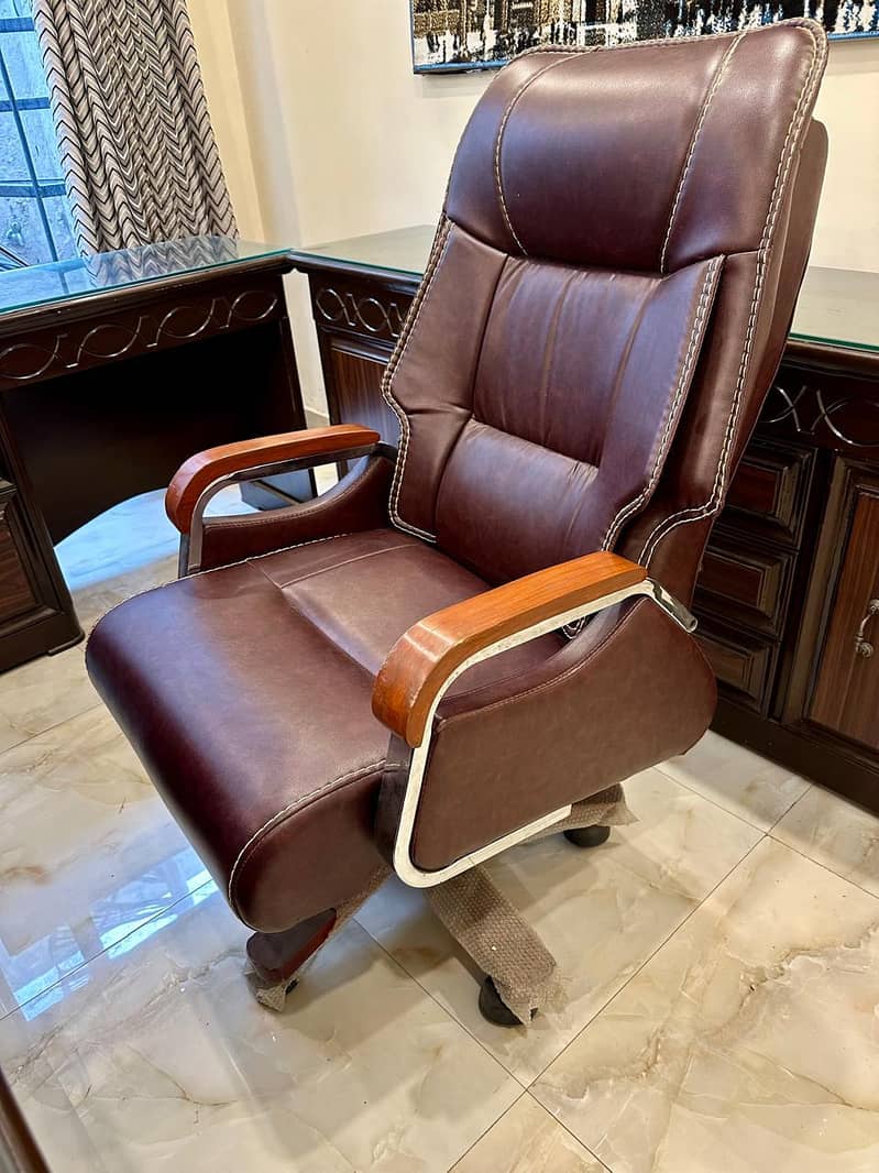 Executive Office Table complete Set 16