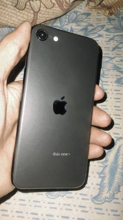 iPhone SE 2020 (128GB) – Excellent Condition