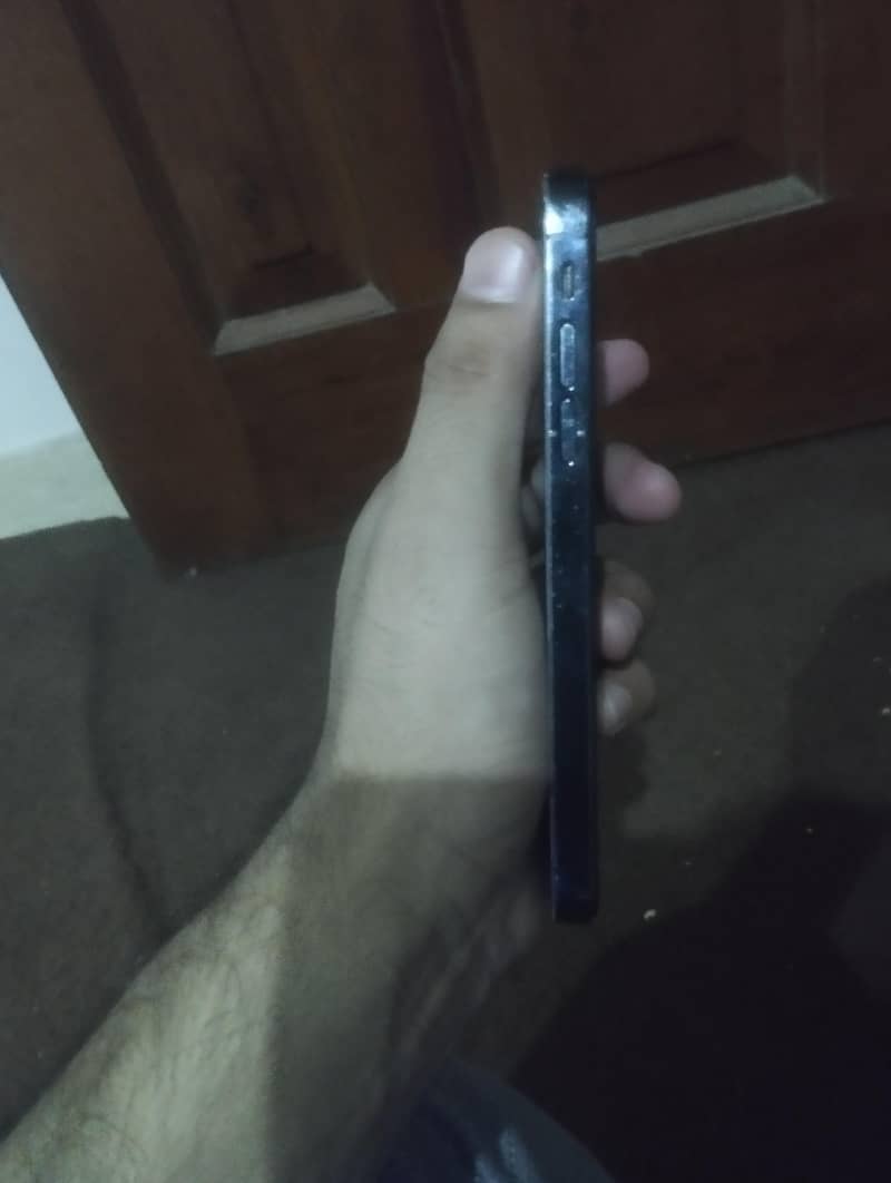 Apple iPhone X 4