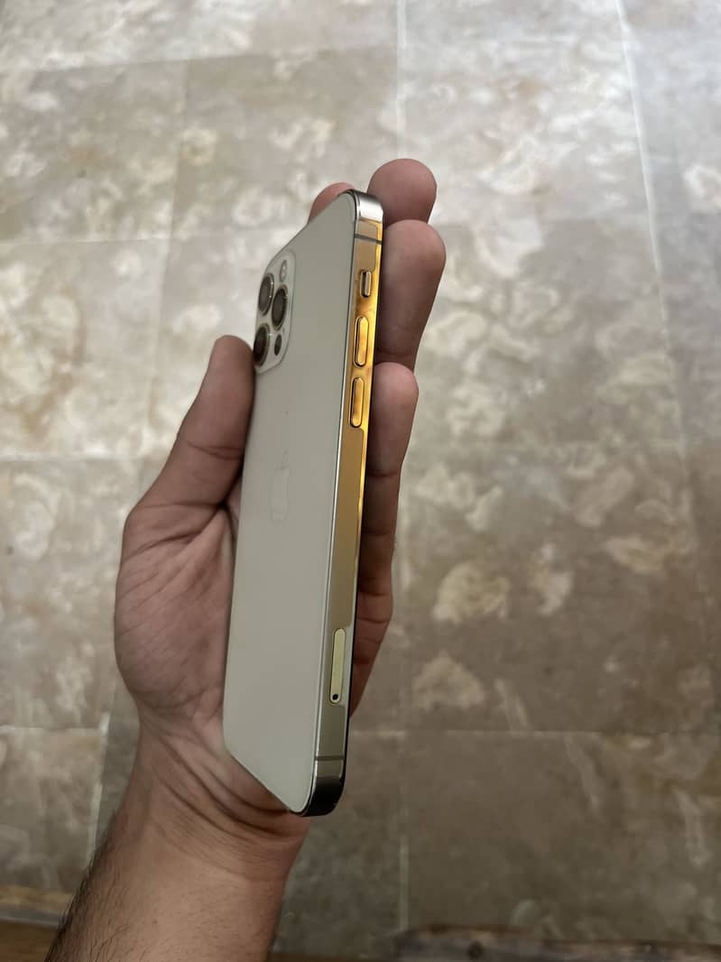 iPhone 12 Pro 5
