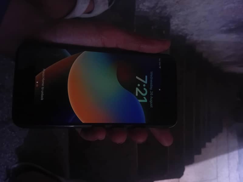 Apple iPhone 8 Plus 2