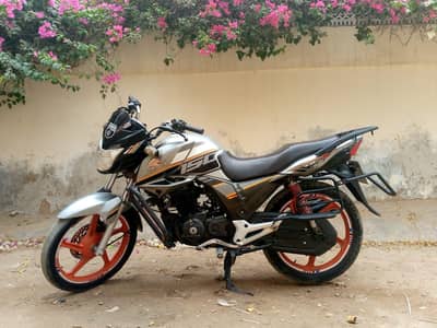 HONDA CB 150 Karachi.  0/3/4/6/2/2/0/4/6/0/3