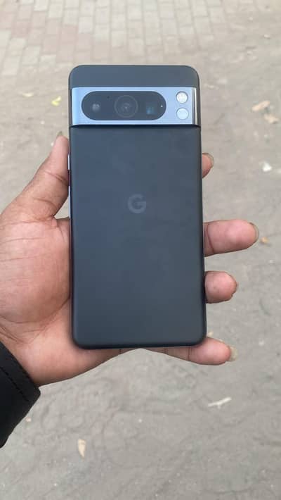 Google Pixel 8 Pro