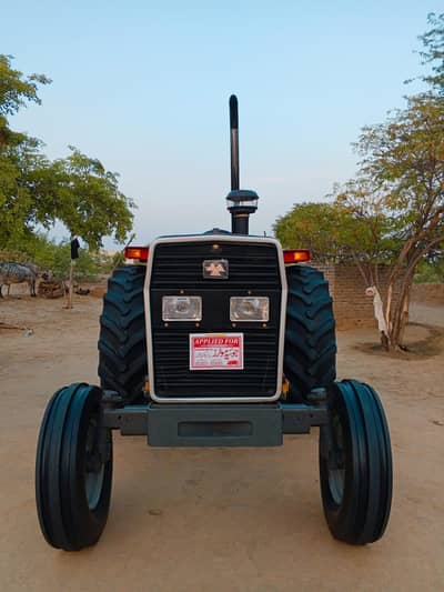 Massey Ferguson 385