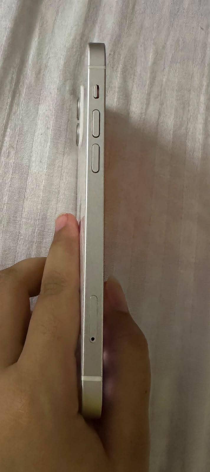 Apple iPhone 12 3
