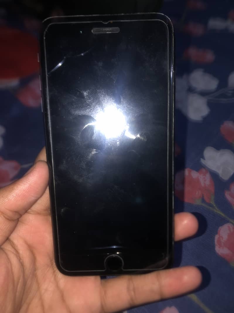 Apple iPhone 8 Plus 6