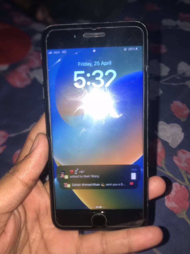 Apple iPhone 8 Plus 7