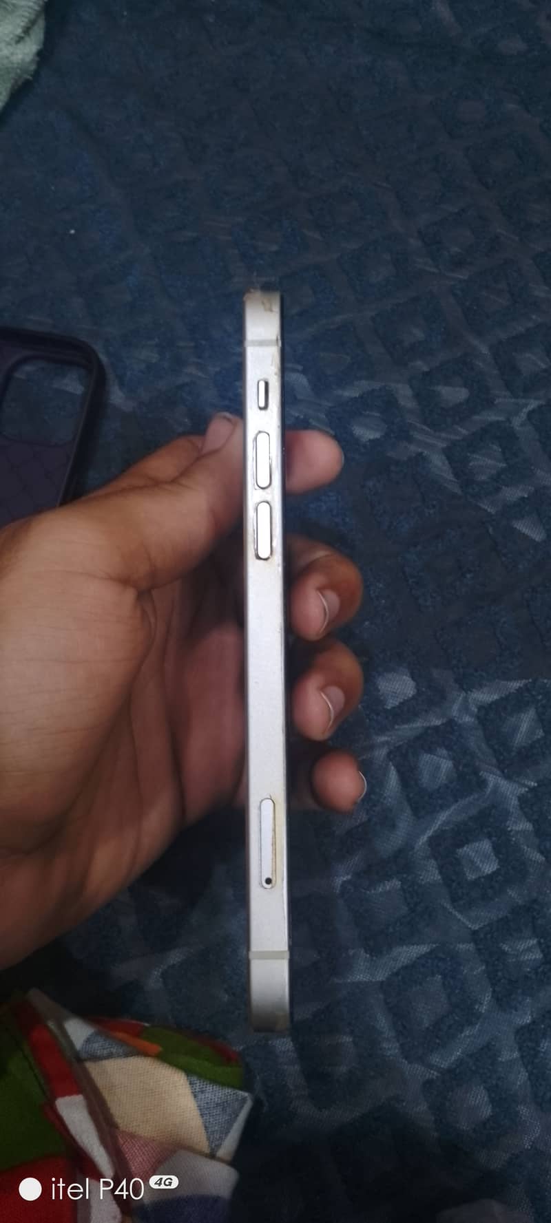 Apple iPhone 12 3