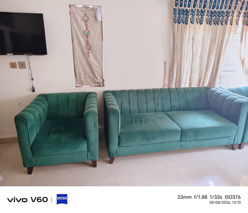 complete Sofa Set 0