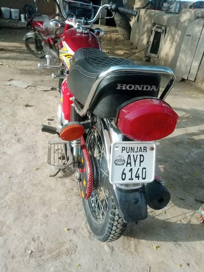 Honda 125.25 modal bilkul saf