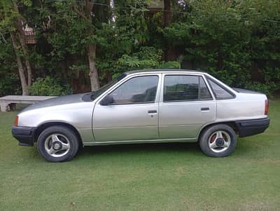 Daewoo Racer Base Grade 1.5 (1993)