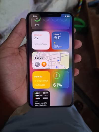 Apple Iphone 11 Pro Max 256 GB (FACTORY UNLOCK) In Lush Condition