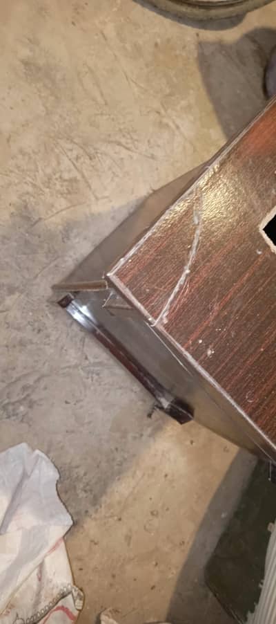swing machine stand with cabinet and Ronnd sitting table