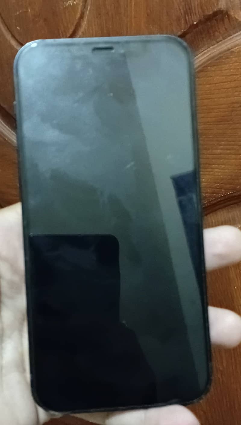 Apple iPhone 12 1