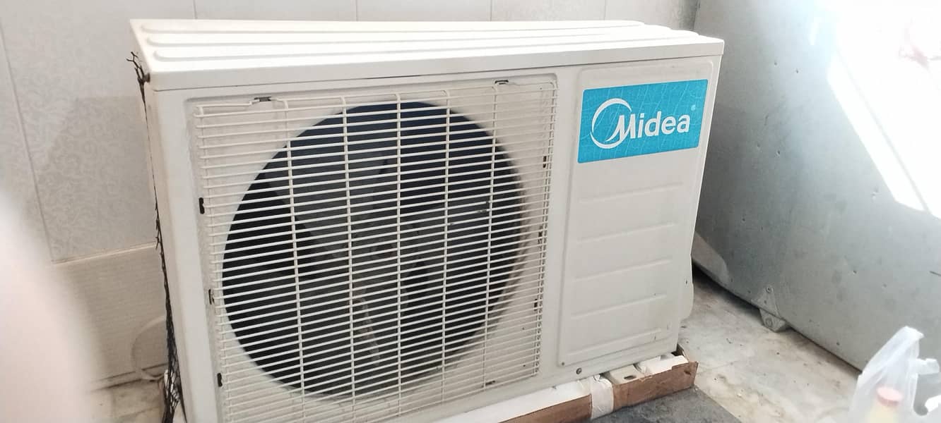 Media Split Ac 0