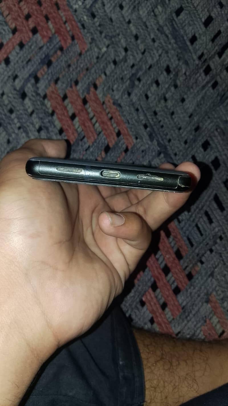 Google Pixel 6 4
