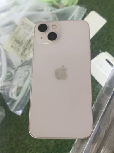 Apple iPhone 13