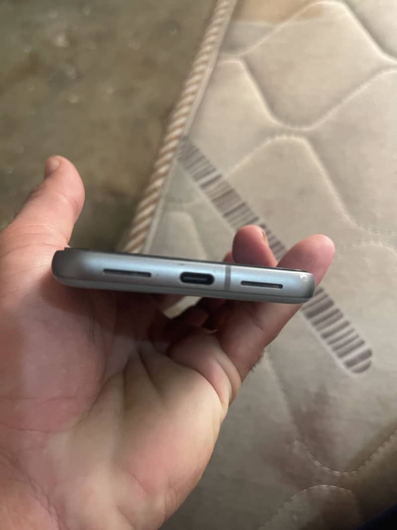 Google Pixel 8 1