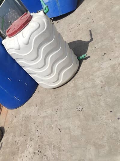 1  water tank for sale in good condition only