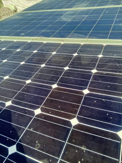 4 solar panel 330w 42amr totally working me ha
