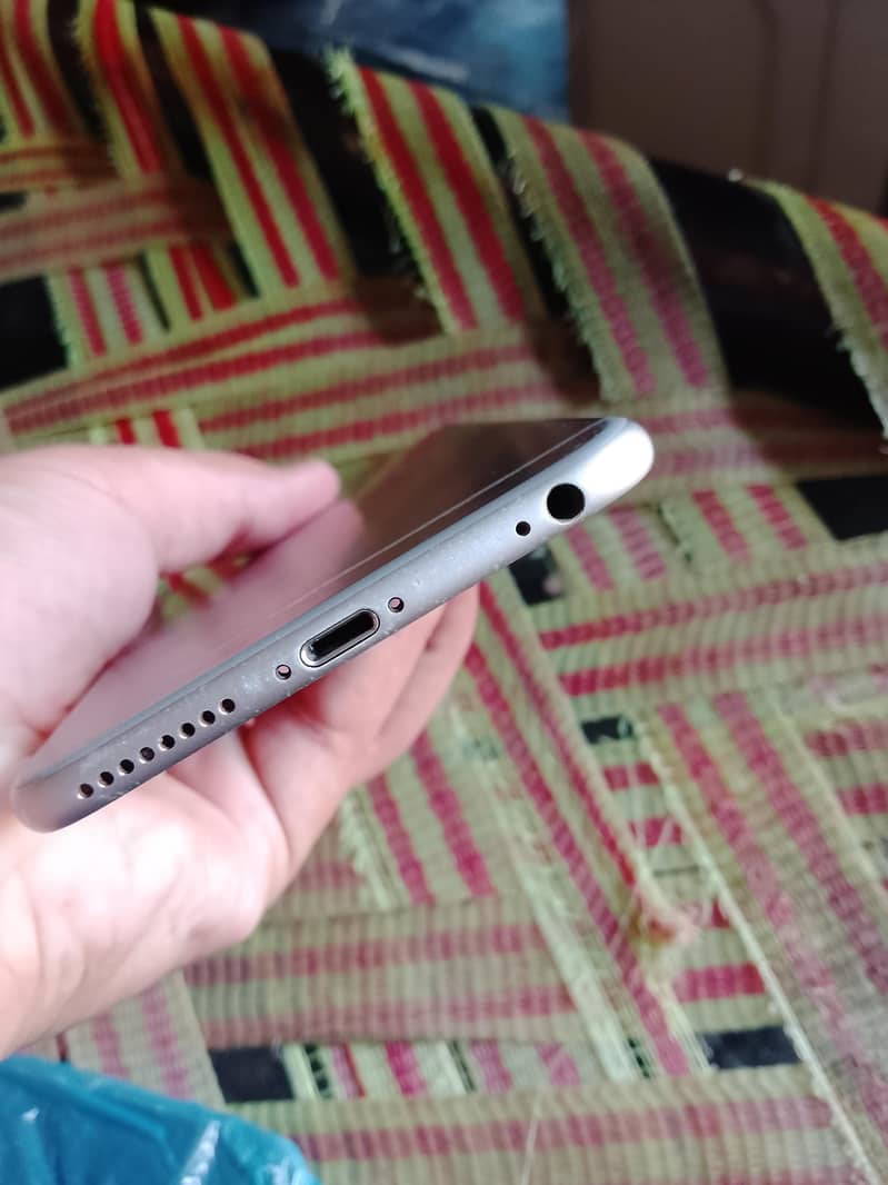 iphone 6S plus 2