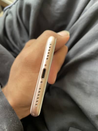 Apple iPhone 8