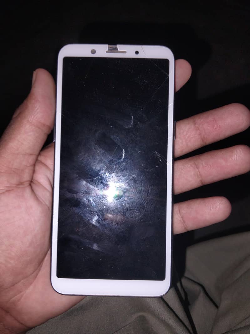 OPPO A83 1