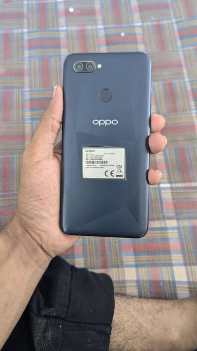 OPPO A12