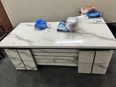 CEO Table In Good Condition In Lasani Sheet