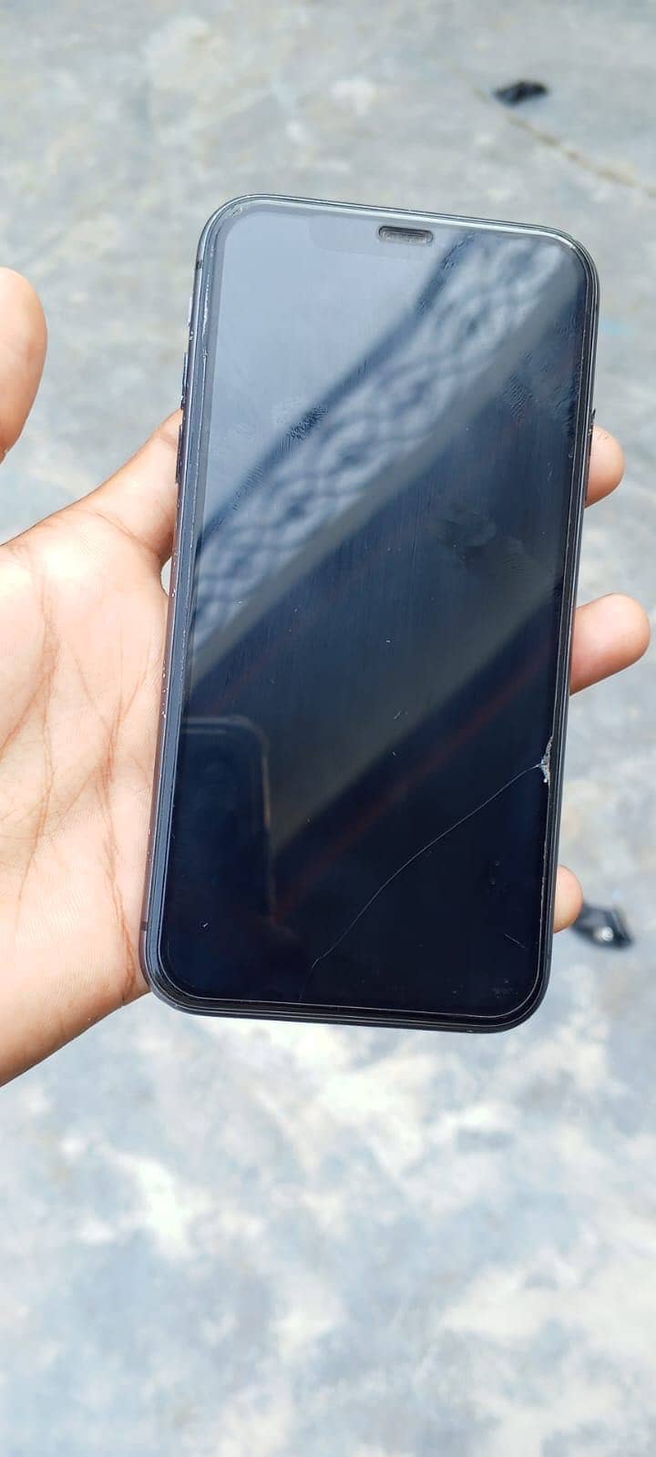 Apple iPhone 11 3