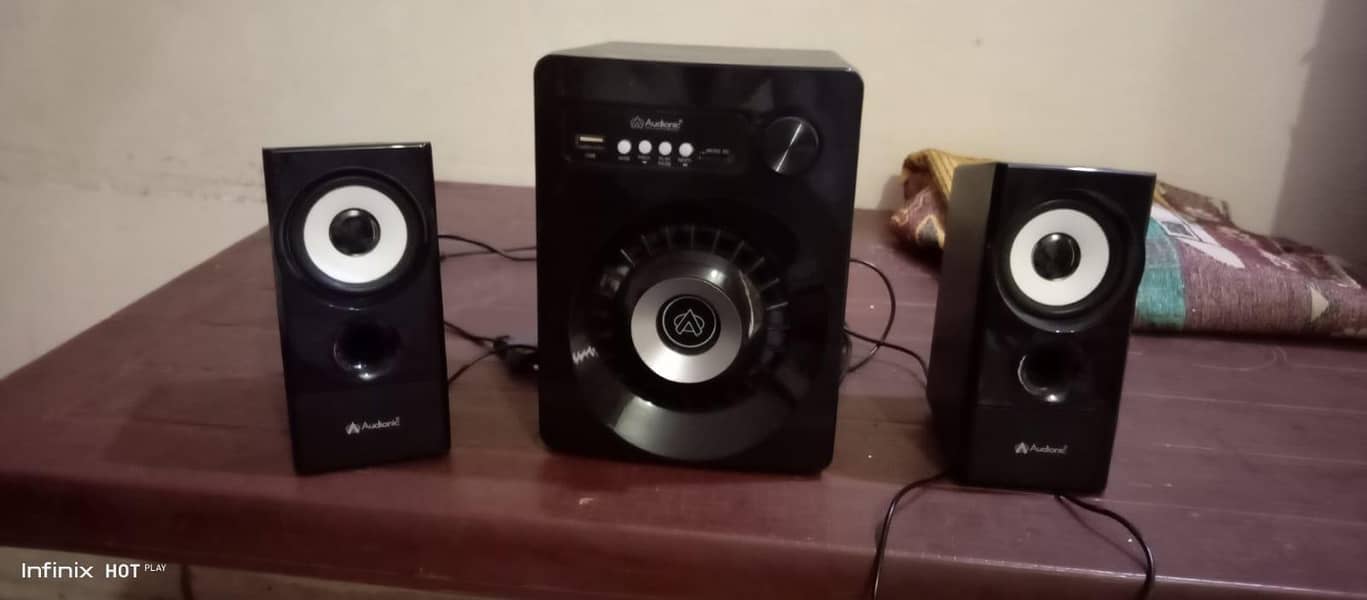 Audionic Box open Speakers 1