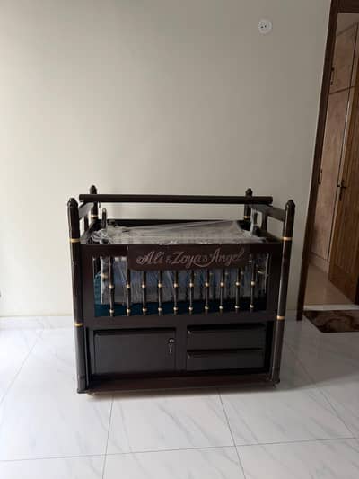 baby cot for sale