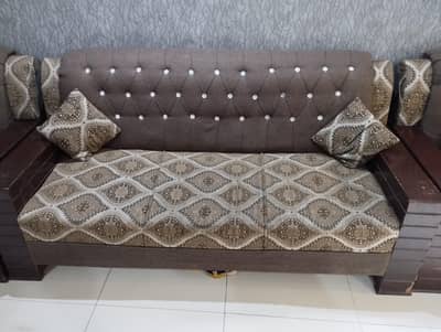 sofa set 5 seater 3+1+1 for sale condition 10/09