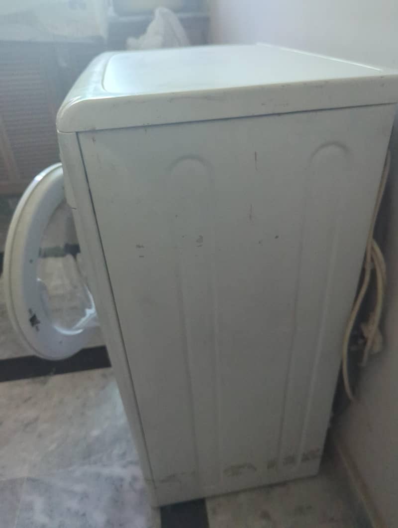 Indesit Imported Indesit fully automatic washing machine 4