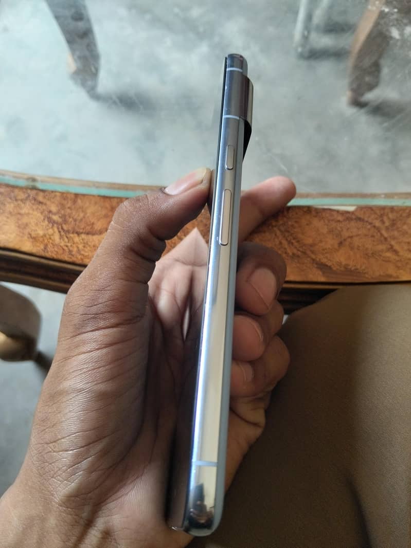 Google Pixel 8 Pro 4