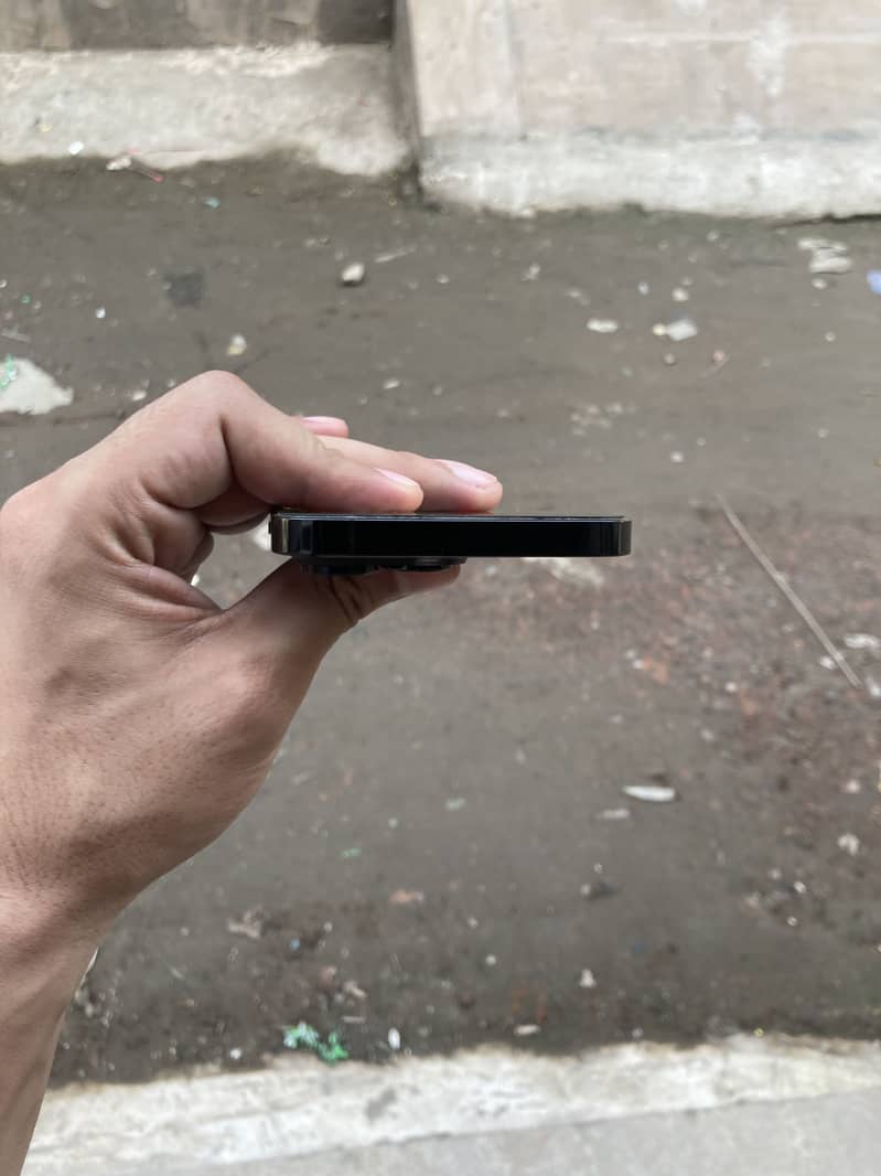 Apple iPhone 14 Pro Max 5
