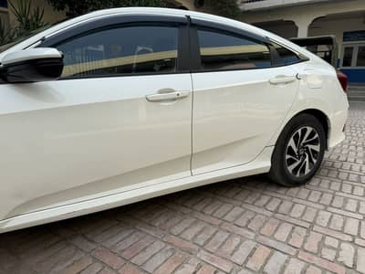 Honda Civic Oriel 2017