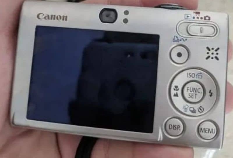Digital Canon camera 0