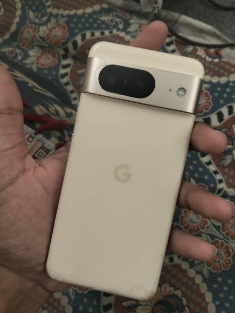 Google Pixel 8 5