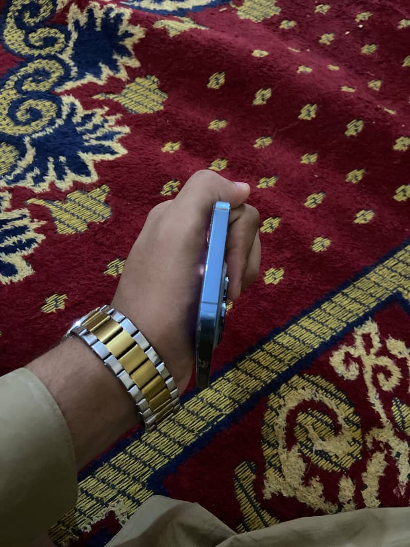 Apple iPhone 13 Pro 3
