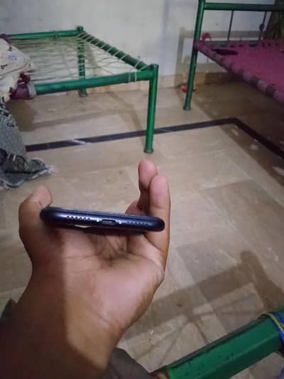 Apple iPhone XR